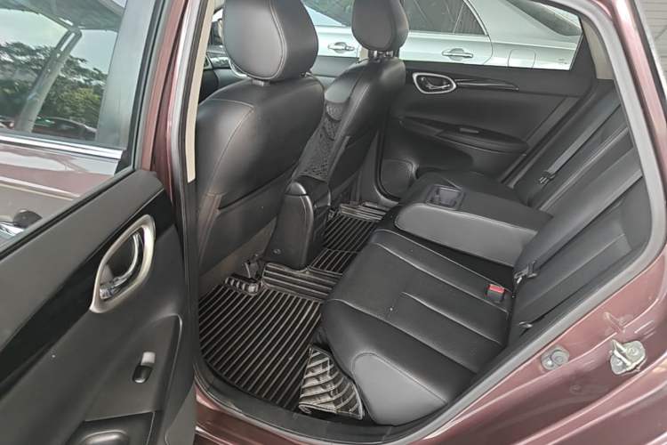 Used Nissan Sylphy 2016 1.6XV CVT Smart Enjoyment Version Left Rear Seat
