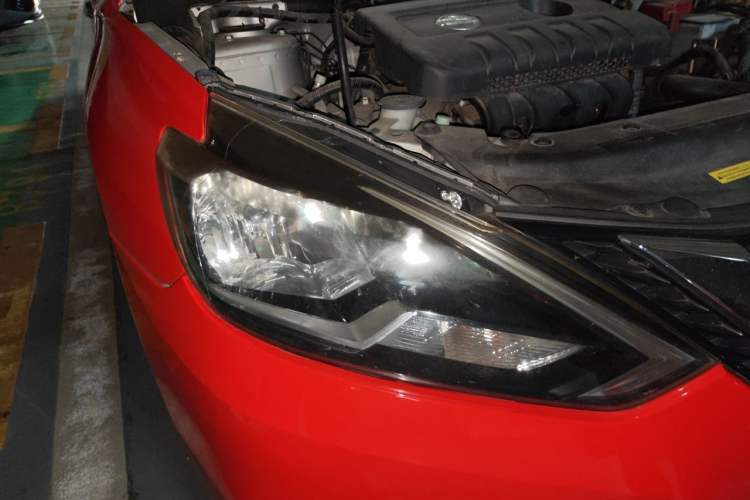Used Nissan Sylphy 2016 1.6 XL CVT Luxury Edition Right Front Headlight