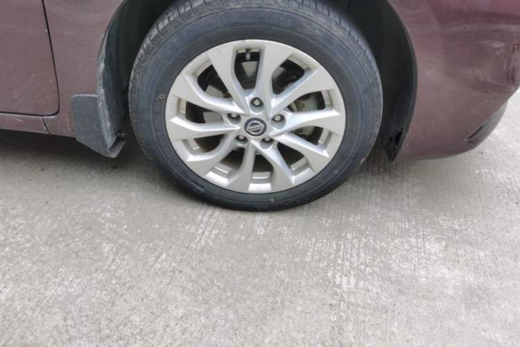 Used Nissan Sylphy 2016 1.6XE CVT Comfort Edition Right Front Wheel Hub