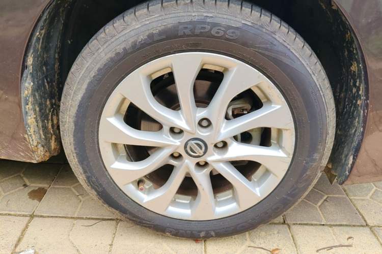 Used Nissan Sylphy 2016 1.6 XL CVT Deluxe Edition Right Front Wheel Hub