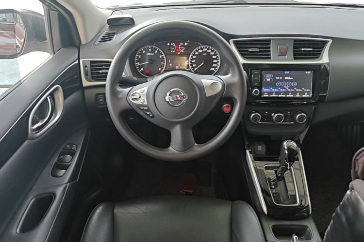 Used Nissan Sylphy 2016 1.6XV CVT Smart Enjoyment Version Steering Wheel