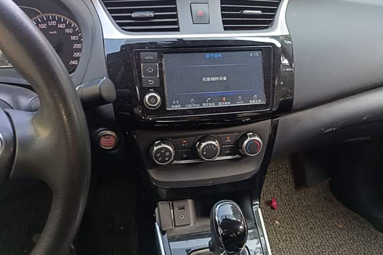 Used Nissan Sylphy 2016 1.6 XL CVT Deluxe Edition Audio And AC Panel