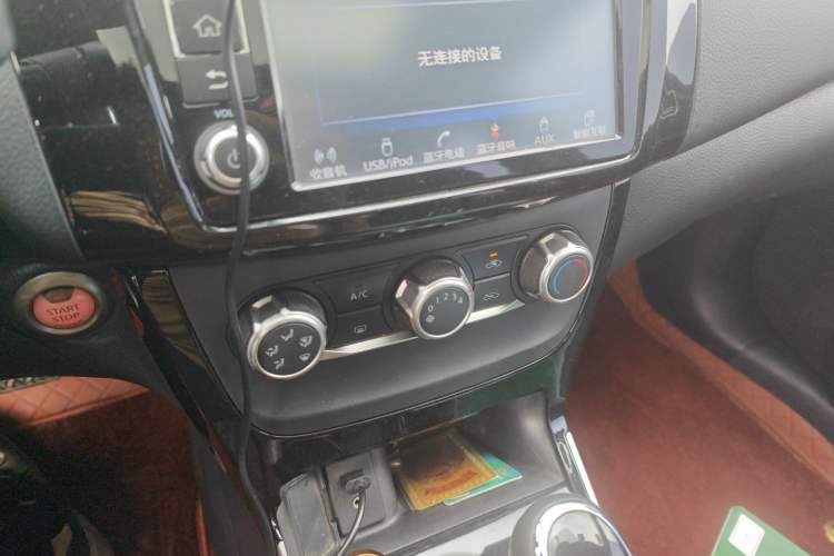 Used Nissan Sylphy 2016 1.6XV CVT Smart Enjoyment Version Audio And AC Panel