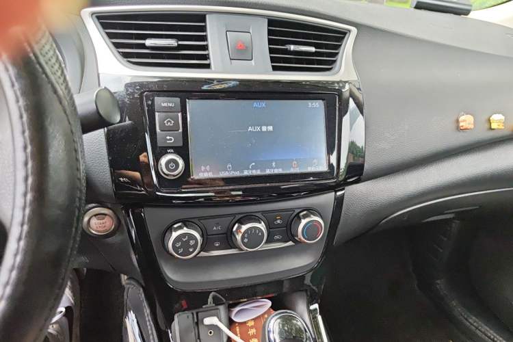 Used Nissan Sylphy 2016 1.6XV CVT Smart Enjoyment Version Audio And AC Panel