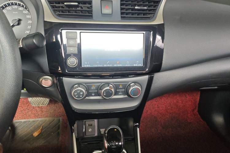Used Nissan Sylphy 2016 1.6 XL CVT Deluxe Edition Audio And AC Panel