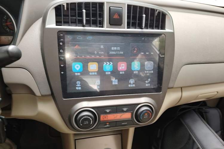 Used Nissan Sylphy 2016 Classic 1.6 XL Automatic Luxury Edition Audio And AC Panel
