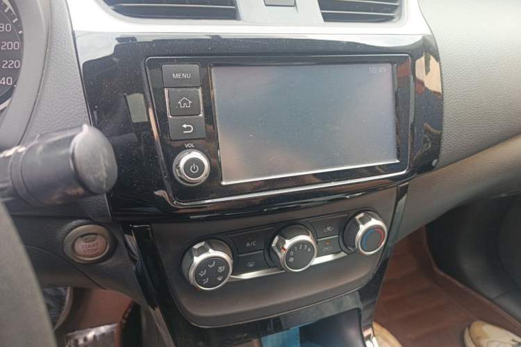 Used Nissan Sylphy 2016 1.6XV CVT Smart Enjoyment Version Audio And AC Panel