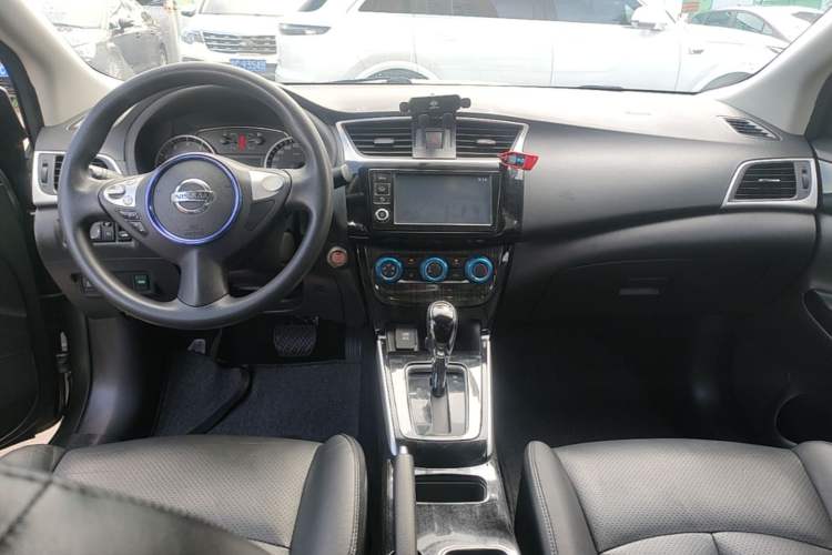 Used Nissan Sylphy 2016 1.6 XL CVT Deluxe Edition Center Console