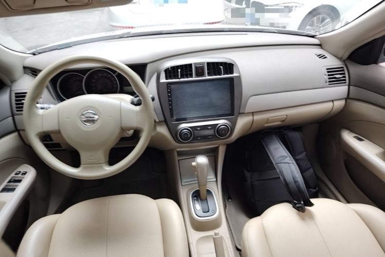 Used Nissan Sylphy 2016 Classic 1.6 XL Automatic Luxury Edition Center Console