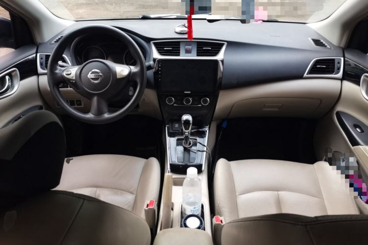 Used Nissan Sylphy 2016 1.6 XL CVT Luxury Edition Center Console
