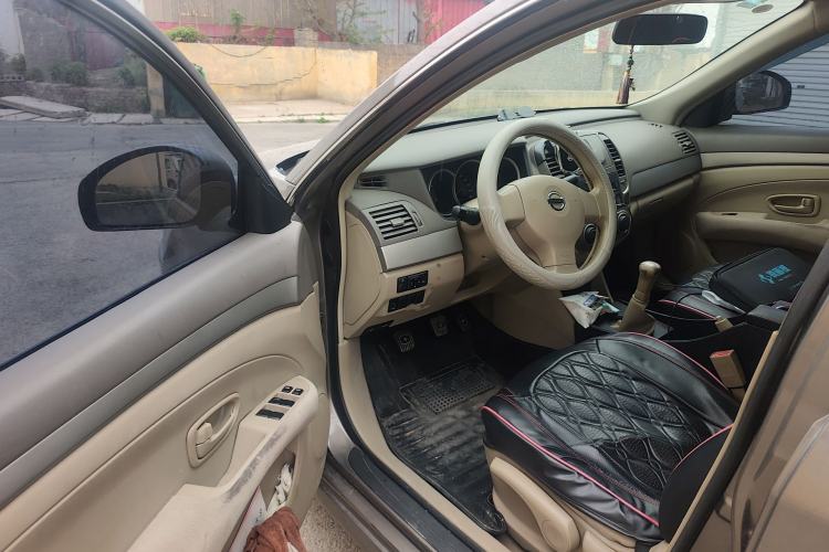 Used Nissan Sylphy 2016 Classic 1.6XE Manual Leading Edition Driver Seat