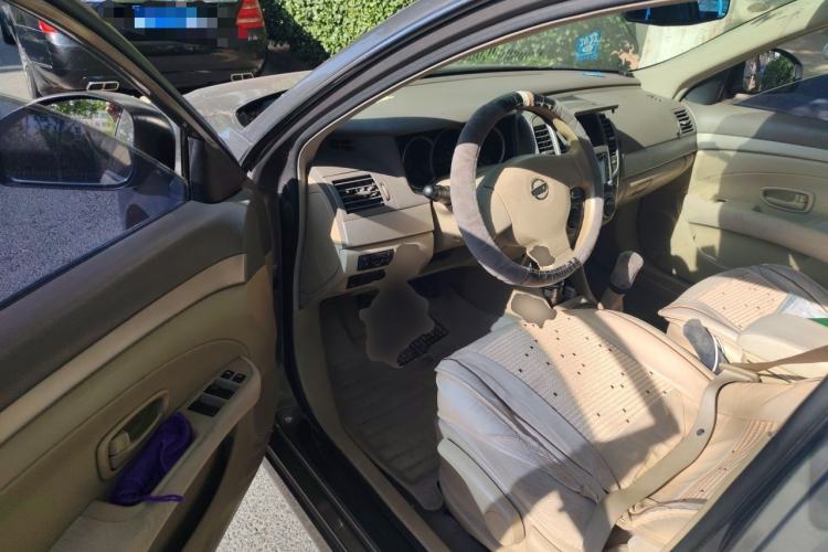 Used Nissan Sylphy 2016 Classic 1.6XE Manual Comfort Edition Driver Seat