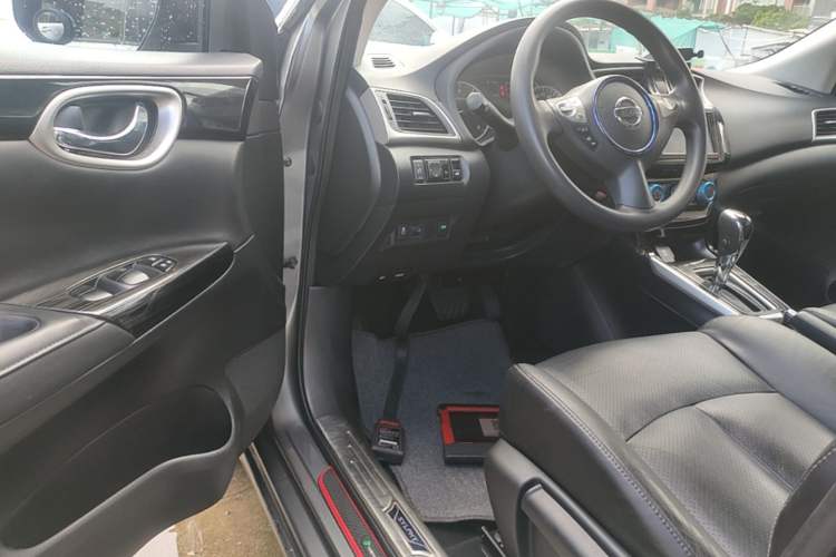 Used Nissan Sylphy 2016 1.6 XL CVT Deluxe Edition Driver Seat