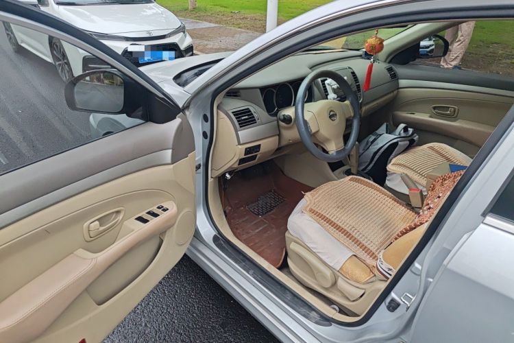 Used Nissan Sylphy 2016 Classic 1.6XE Automatic Comfort Edition Driver Seat