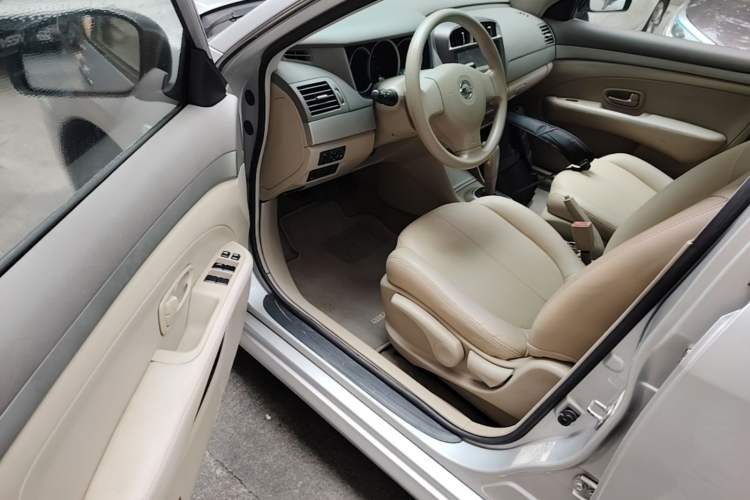 Used Nissan Sylphy 2016 Classic 1.6 XL Automatic Luxury Edition Driver Seat