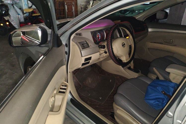 Used Nissan Sylphy 2016 Classic 1.6XE Automatic Leading Edition Driver Seat