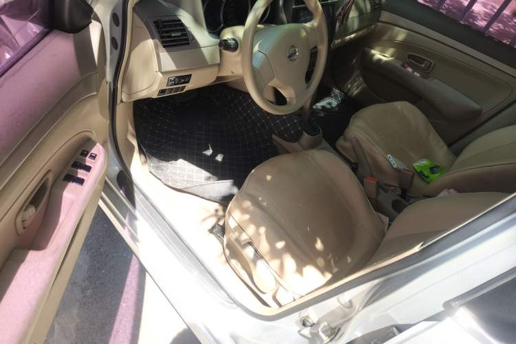 Used Nissan Sylphy 2016 Classic 1.6XE Automatic Comfort Edition Driver Seat