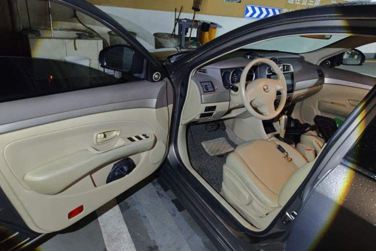 Used Nissan Sylphy 2016 Classic 1.6XE Automatic Comfort Edition Driver Seat