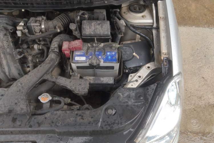 Used Nissan Sylphy 2016 Classic 1.6XE Manual Comfort Edition Engine Bay Left