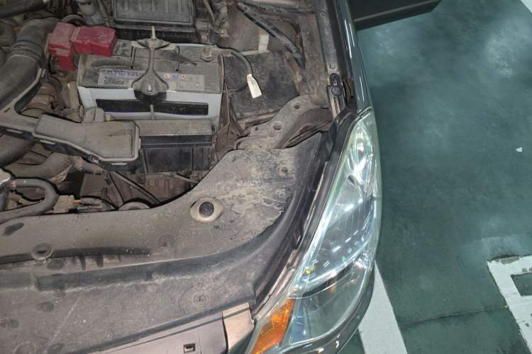 Used Nissan Sylphy 2016 Classic 1.6XE Automatic Comfort Edition Engine Bay Left