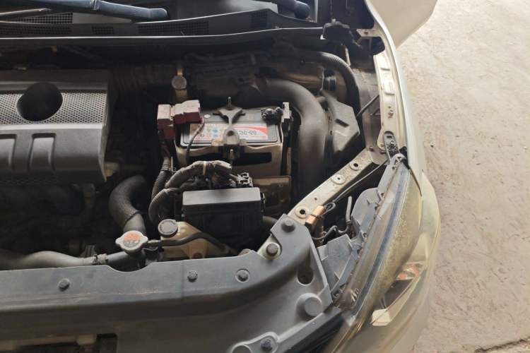 Used Nissan Sylphy 2016 1.6 XL CVT Deluxe Edition Engine Bay Left