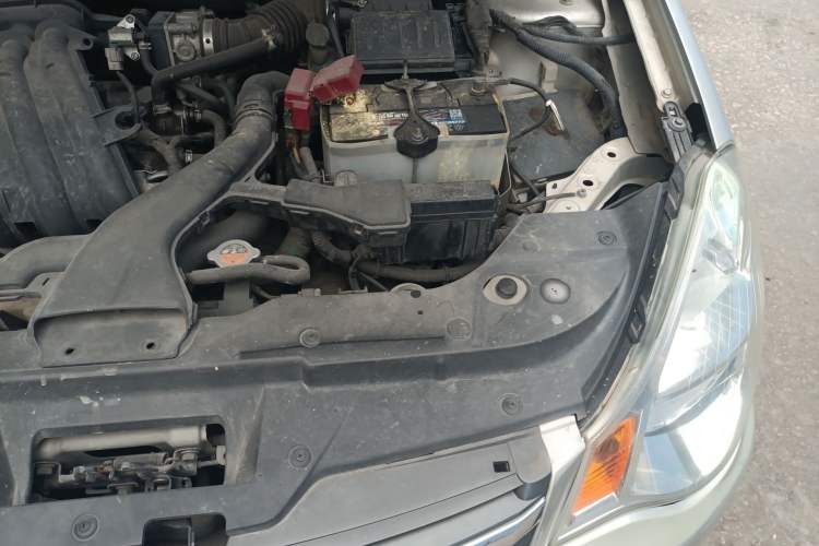 Used Nissan Sylphy 2016 Classic 1.6XE Automatic Leading Edition Engine Bay Left