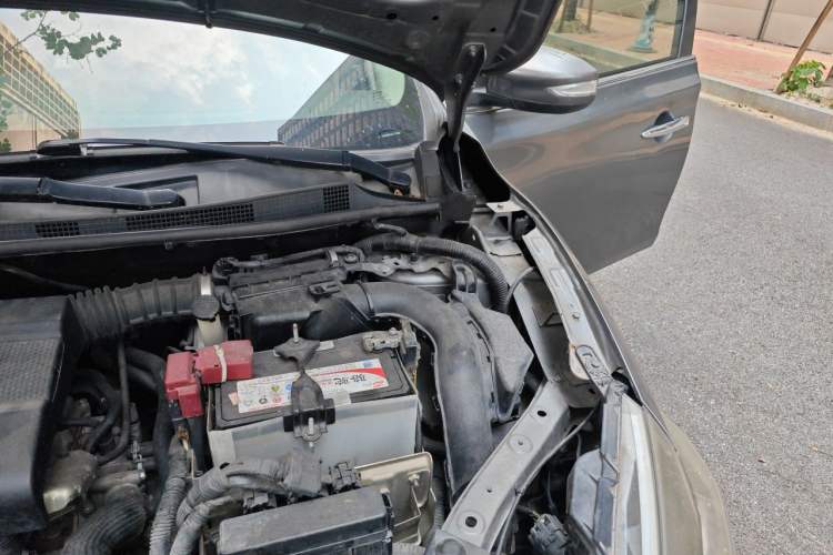 Used Nissan Sylphy 2016 1.6 XL CVT Luxury Edition Engine Bay Left