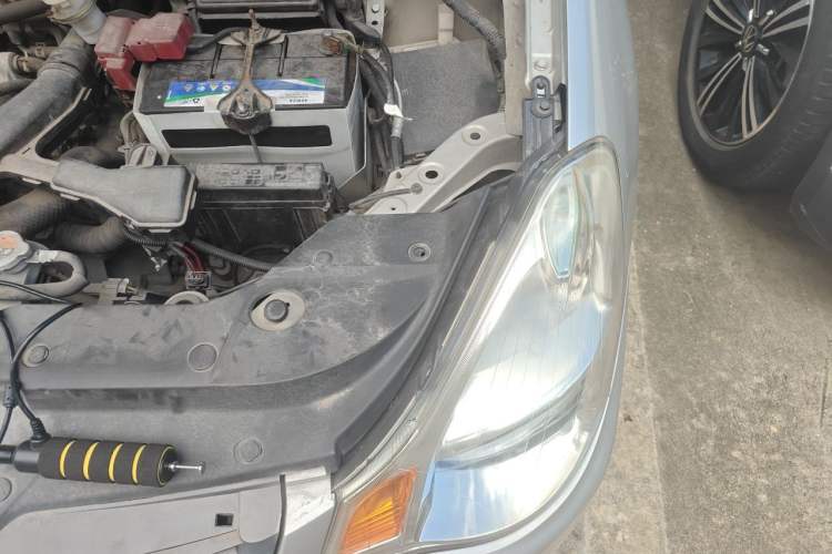 Used Nissan Sylphy 2016 Classic 1.6XE Manual Comfort Edition Engine Bay Left