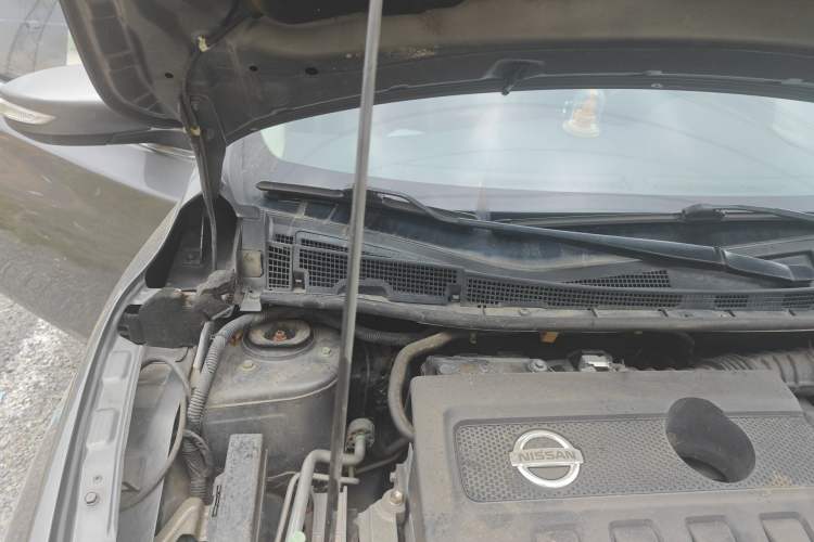 Used Nissan Sylphy 2016 1.6XV CVT Smart Enjoyment Version Engine Bay Right