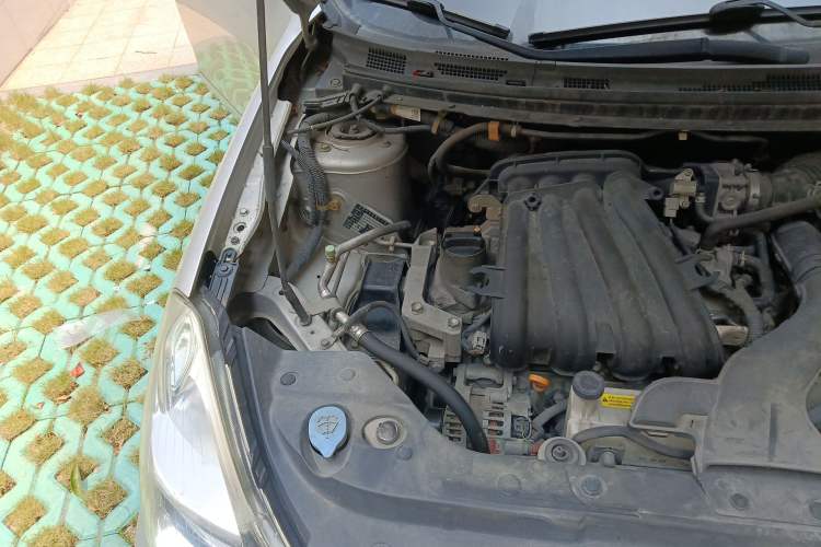 Used Nissan Sylphy 2016 Classic 1.6XE Automatic Leading Edition Engine Bay Right