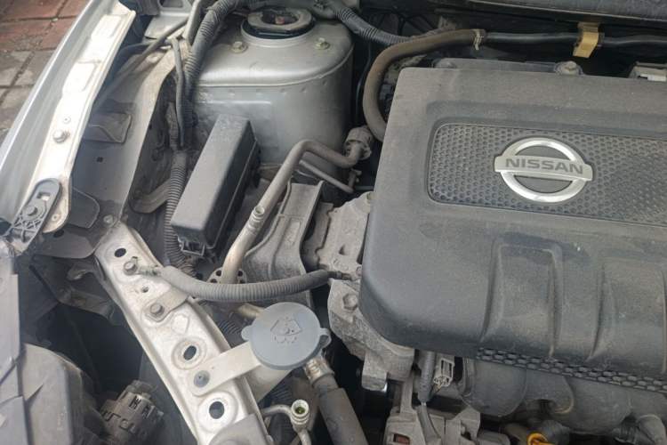 Used Nissan Sylphy 2016 1.6XV CVT Smart Enjoyment Version Engine Bay Right