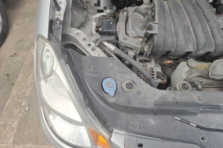 Used Nissan Sylphy 2016 Classic 1.6XE Manual Comfort Edition Engine Bay Right
