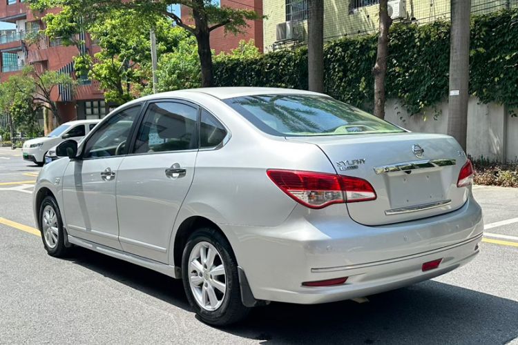 Used Nissan Sylphy 2016 Classic 1.6XE Automatic Leading Edition Exterior 3