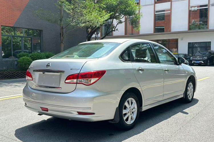 Used Nissan Sylphy 2016 Classic 1.6XE Automatic Leading Edition Exterior 8