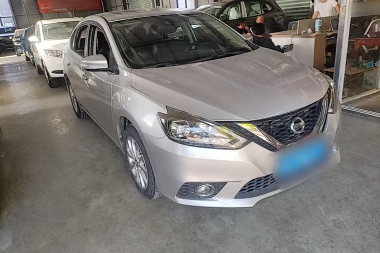 Used Nissan Sylphy 2016 1.6XV CVT ZhiZun Edition Front Right 45 Deg
