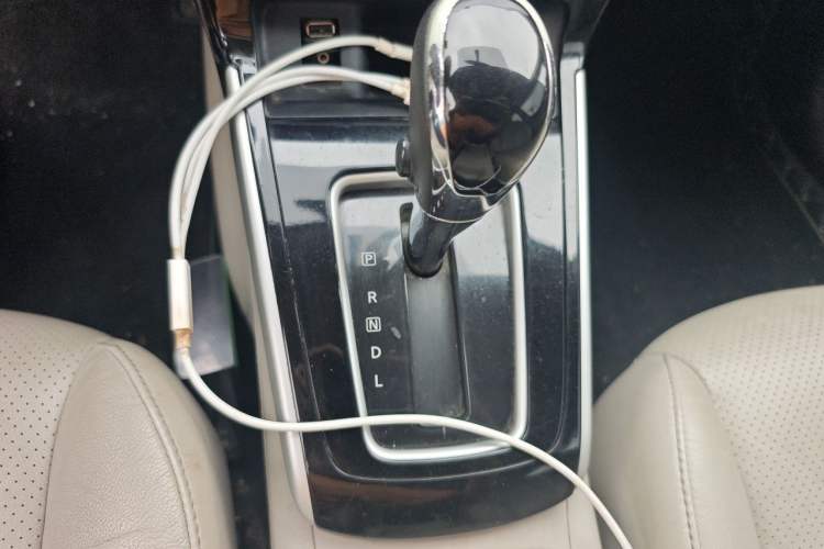 Used Nissan Sylphy 2016 1.6 XL CVT Luxury Edition Gear Lever