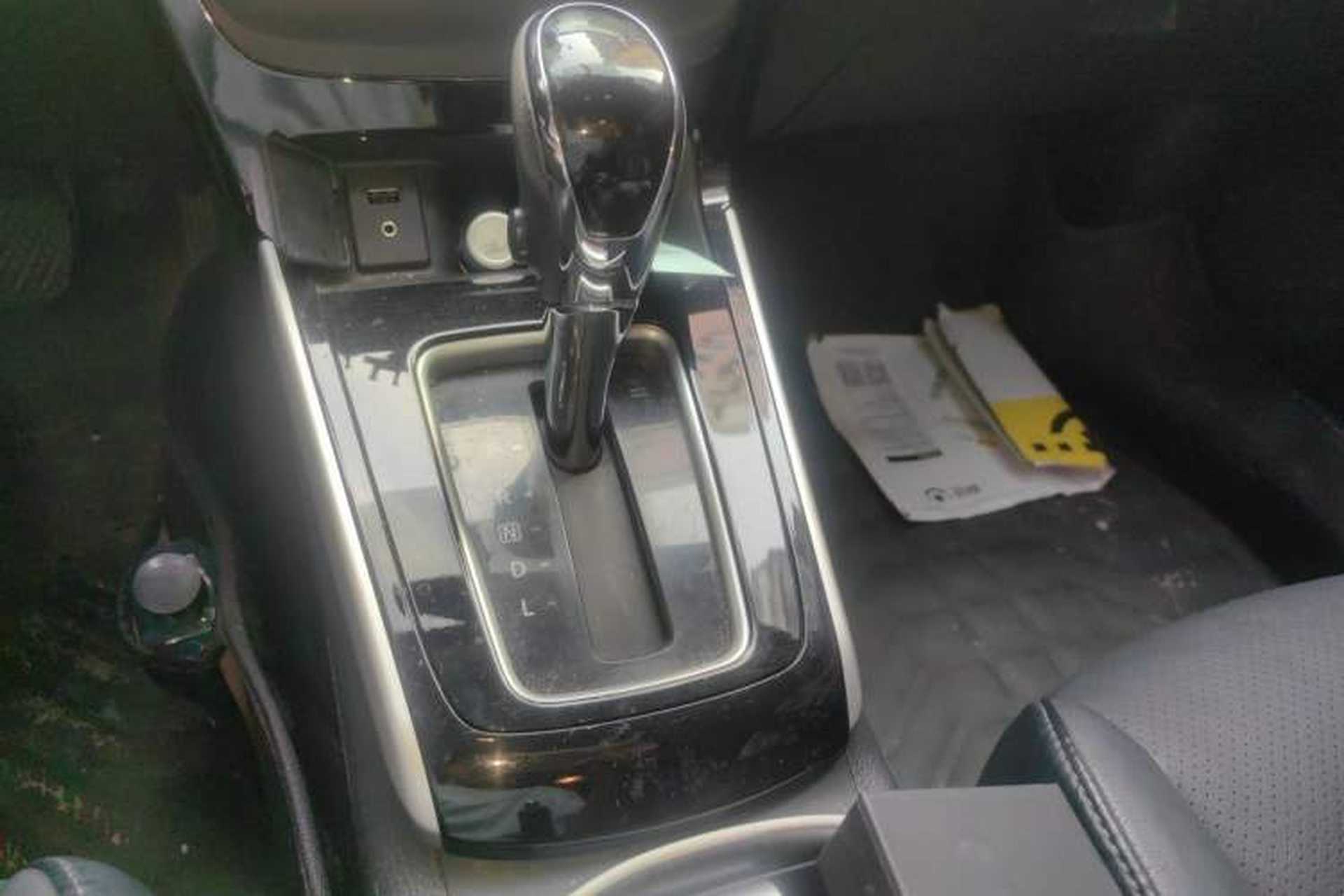 Used Nissan Sylphy 2016 1.6 XL CVT Luxury Edition Gear Lever
