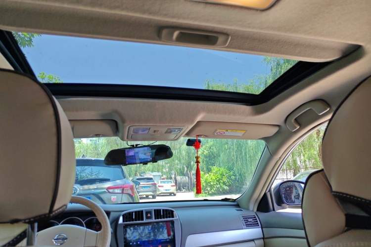 Used Nissan Sylphy 2016 Classic 1.6 XL Automatic Luxury Edition Headliner