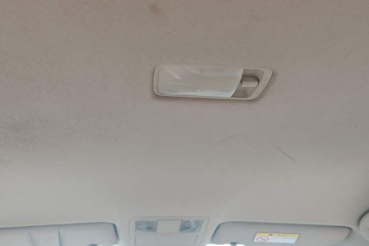 Used Nissan Sylphy 2016 Classic 1.6XE Automatic Comfort Edition Headliner