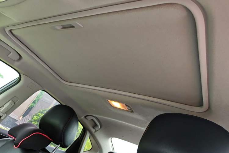 Used Nissan Sylphy 2016 1.6XV CVT Smart Enjoyment Version Headliner