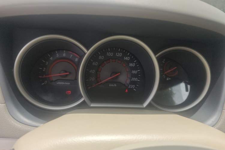 Used Nissan Sylphy 2016 Classic 1.6XE Automatic Leading Edition Instrument Cluster