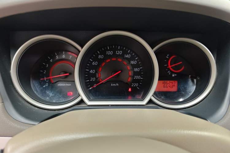 Used Nissan Sylphy 2016 Classic 1.6XE Manual Leading Edition Instrument Cluster