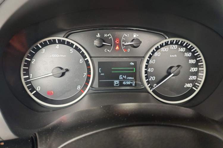 Used Nissan Sylphy 2016 1.6 XL CVT Deluxe Edition Instrument Cluster