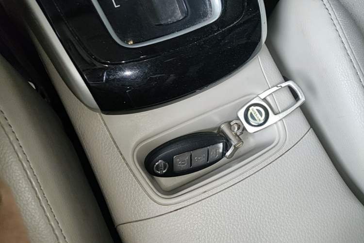 Used Nissan Sylphy 2016 1.6XV CVT Smart Enjoyment Version Interior 1