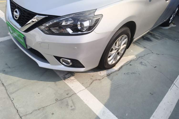 Used Nissan Sylphy 2016 1.6XV CVT Smart Enjoyment Version Left Front Headlight
