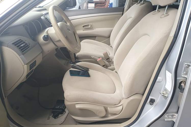 Used Nissan Sylphy 2016 Classic 1.6XE Automatic Leading Edition Left Front Seat