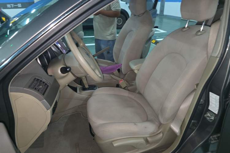 Used Nissan Sylphy 2016 Classic 1.6XE Automatic Comfort Edition Left Front Seat