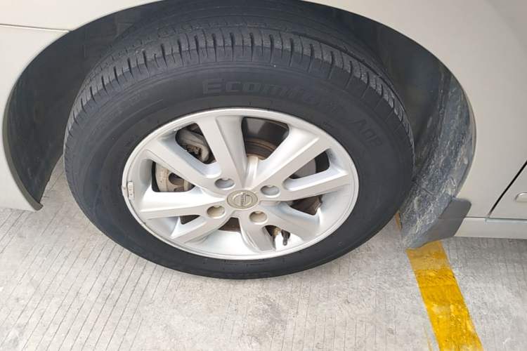 Used Nissan Sylphy 2016 Classic 1.6XE Automatic Leading Edition Left Front Wheel Hub