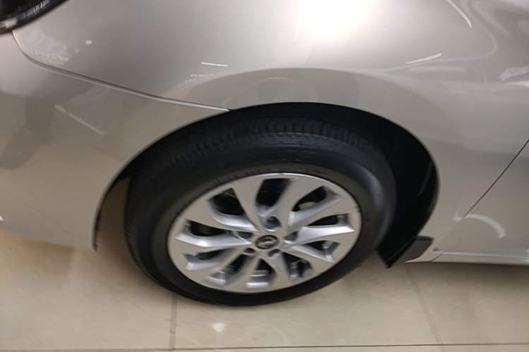 Used Nissan Sylphy 2016 1.6XV CVT Smart Enjoyment Version Left Front Wheel Hub