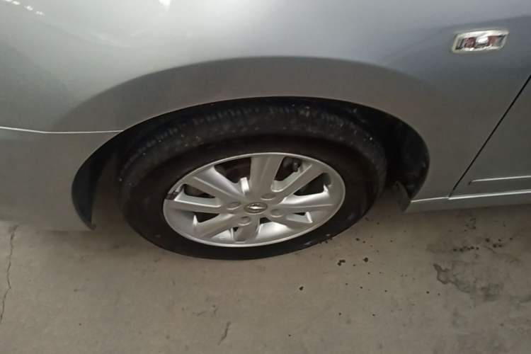 Used Nissan Sylphy 2016 Classic 1.6XE Automatic Leading Edition Left Front Wheel Hub